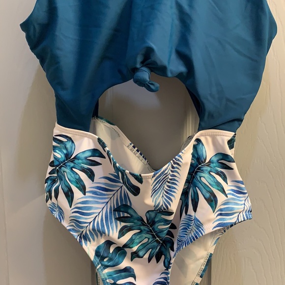 FLORAL CUT OUT ONE PIECE SWIM - Picture 2 of 3